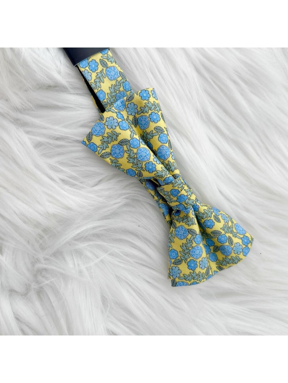 NWT Tailorbyrd Collection - Yellow blue floral print silk adjustable bow tie